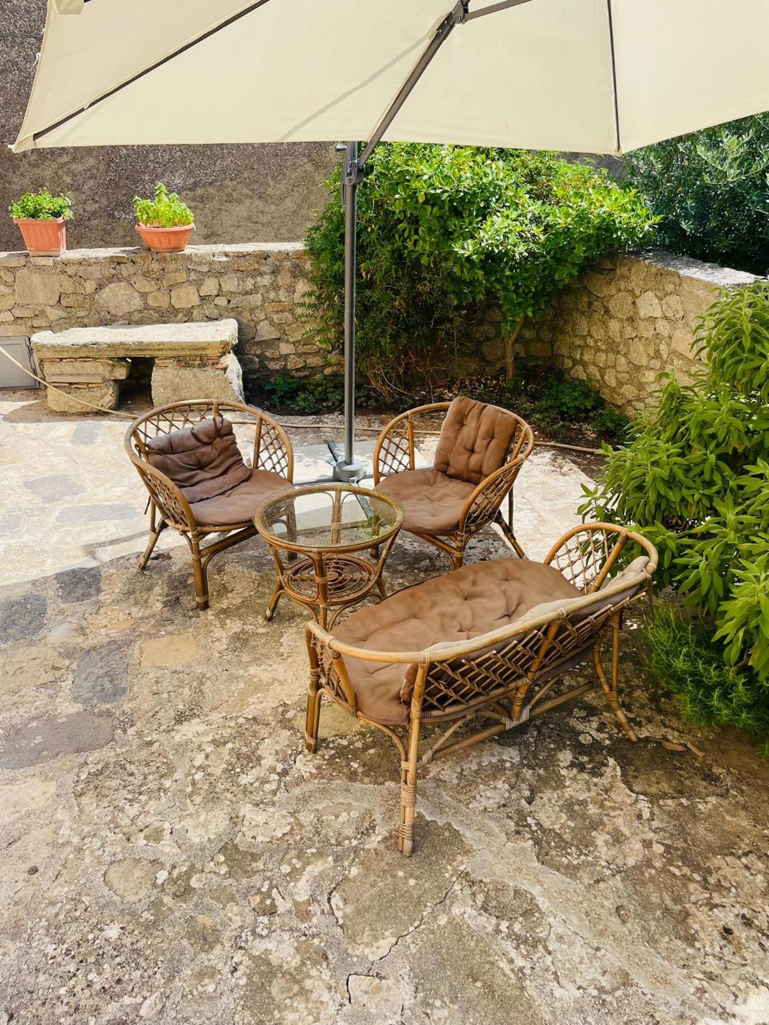מונטאלבאנו אליקונה San Nicolo Holiday Home מראה חיצוני תמונה