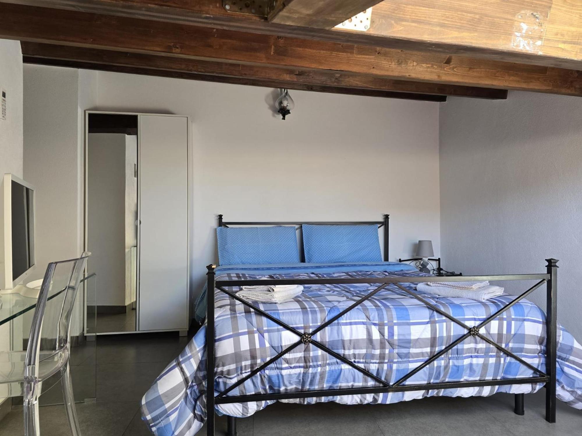 מונטאלבאנו אליקונה San Nicolo Holiday Home חדר תמונה